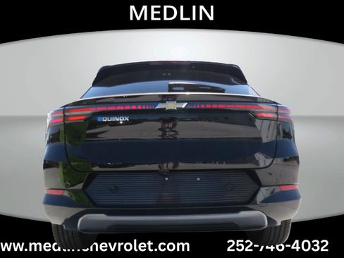 Used 2025 Chevrolet Equinox EV LT FWD image 7