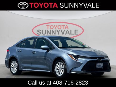 Used 2024 Toyota Corolla LE FWD image 11