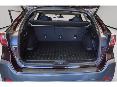 Used 2023 Subaru Outback Limited AWD/4WD image 12