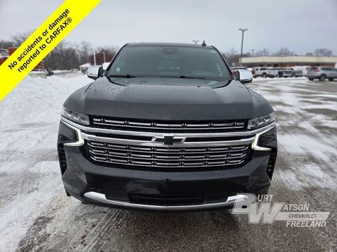 Used 2024 Chevrolet Suburban Premier w/ Premium Package 2 image 3