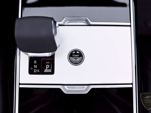 Used 2025 Land Rover Range Rover SE AWD/4WD image 69