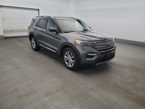 Used 2021 Ford Explorer Limited w/ Equipment Group 301A AWD/4WD image 13