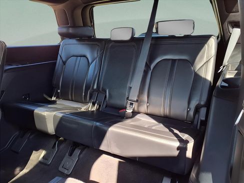 Used 2021 Ford Expedition Limited image 25