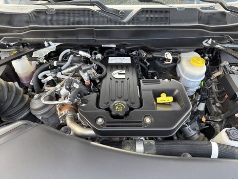 Used 2025 RAM 2500 Big Horn AWD/4WD image 10