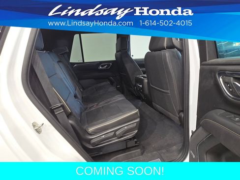 Used 2023 GMC Yukon SLT AWD/4WD image 10