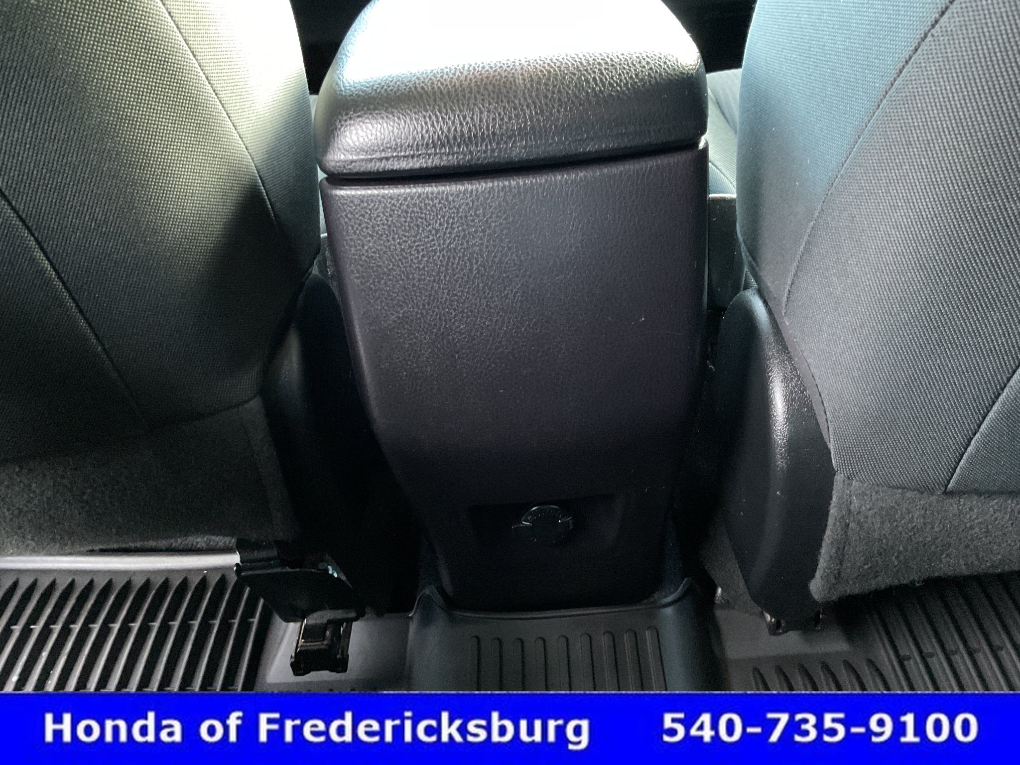 Used 2017 Toyota RAV4 LE AWD/4WD image 26