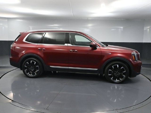 Used 2023 Kia Telluride SX Prestige AWD/4WD image 2