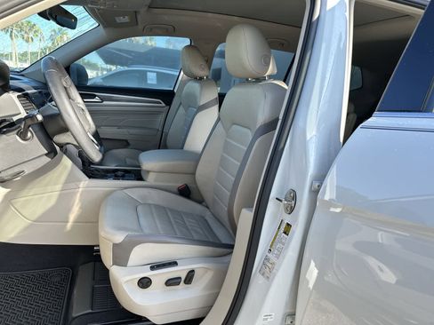 Used 2021 Volkswagen Atlas SEL Premium AWD/4WD image 3