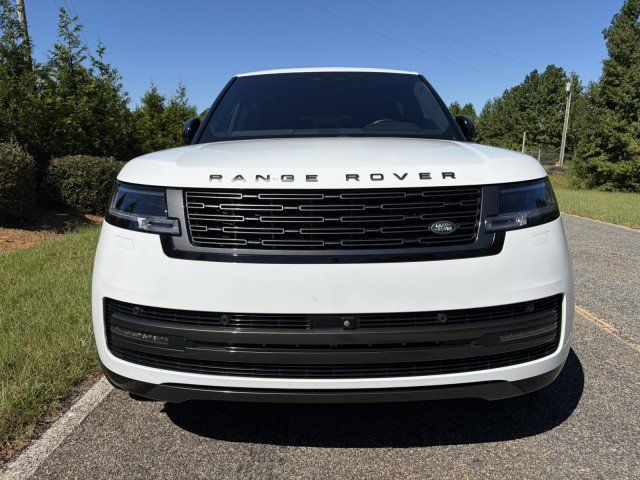 Used 2023 Land Rover Range Rover Long Wheelbase SE AWD/4WD image 9