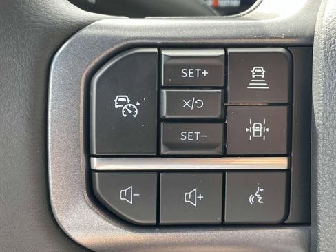 New 2025 Ford F150 Lariat w/ Equipment Group 501A Mid image 17