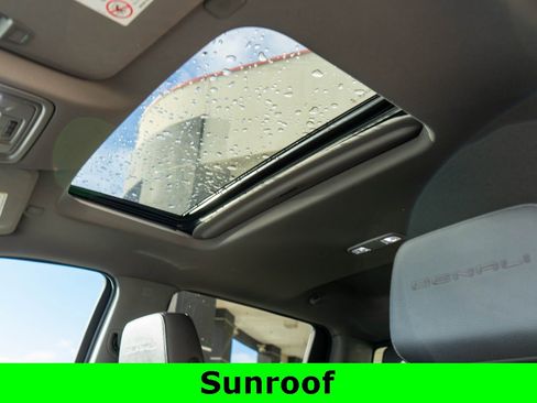 Used 2021 GMC Sierra 3500 Denali w/ Denali Ultimate Package image 12