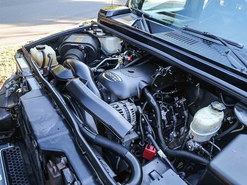 Used 2005 HUMMER H2 w/ Preferred Equipment Group image 42