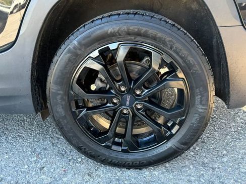 Used 2020 GMC Terrain SLT w/ Preferred Package AWD/4WD image 24