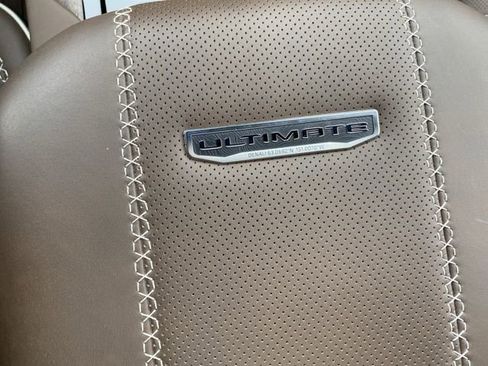 Used 2025 GMC Yukon XL Denali Ultimate w/ LPO, Floor Liner Package image 30