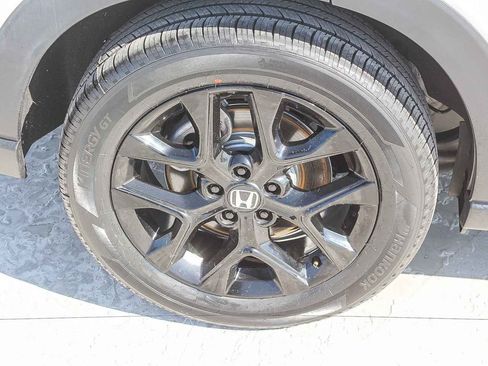 Certified 2025 Honda HR-V Sport image 9