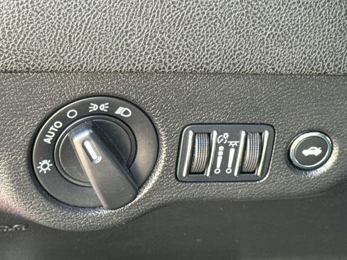 Used 2023 Dodge Charger R/T RWD image 22