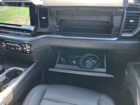 Used 2023 Chevrolet Silverado 1500 LTZ AWD/4WD image 19