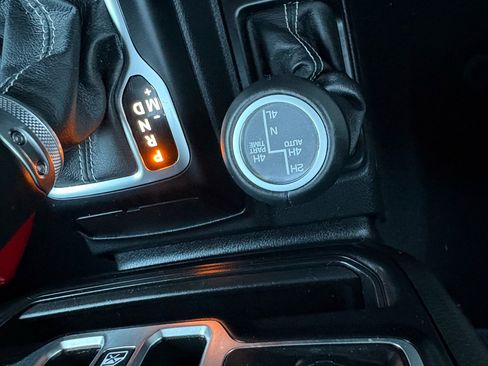 Used 2023 Jeep Wrangler Sahara image 31