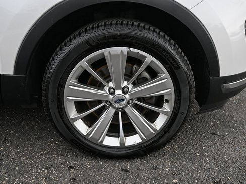 Used 2019 Ford Explorer Limited w/ Ford Safe & Smart Package image 15