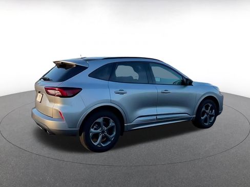 Used 2023 Ford Escape ST-Line image 12