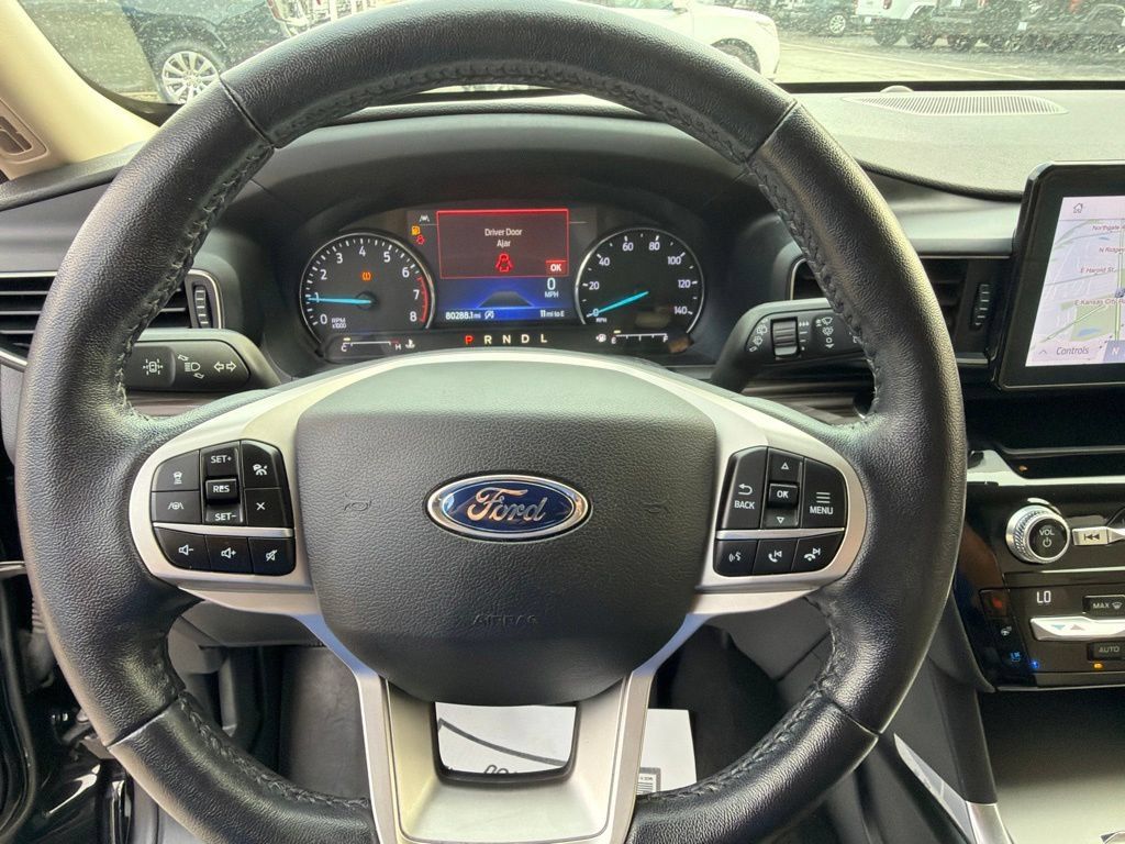Used 2021 Ford Explorer Limited w/ Equipment Group 301A AWD/4WD image 22