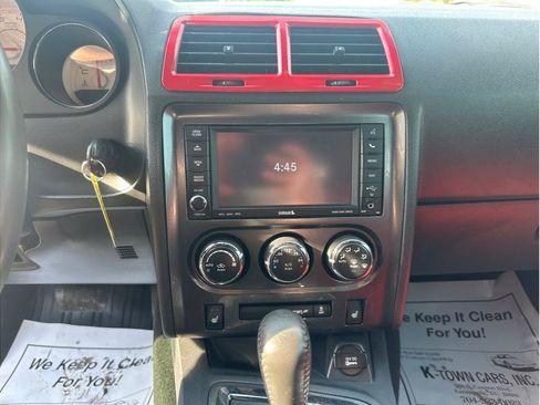 Used 2014 Dodge Challenger SXT RWD image 12