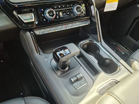New 2026 GMC Sierra 1500 AT4 w/ Technology Package AWD/4WD image 19