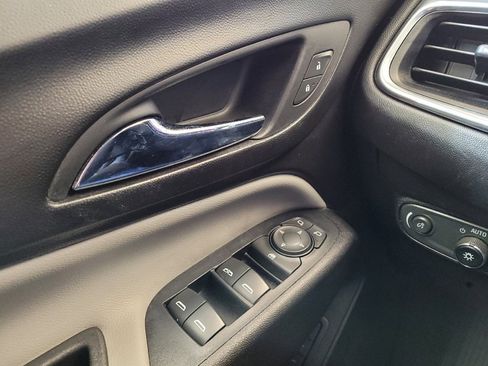 Used 2019 Chevrolet Equinox Premier image 27