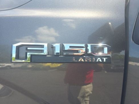 Used 2015 Ford F150 Lariat w/ Equipment Group 502A Luxury AWD/4WD image 11