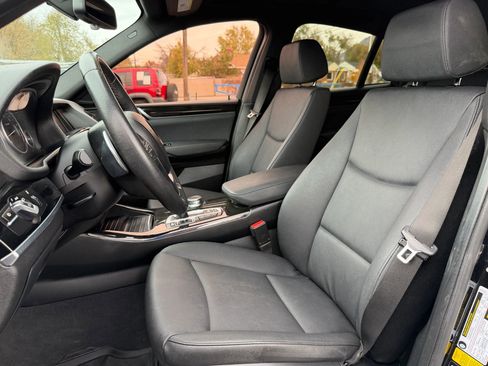 Used 2018 BMW X4 xDrive28i image 16