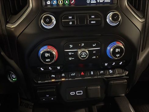 Used 2020 GMC Sierra 1500 AT4 w/ AT4 Premium Package image 30