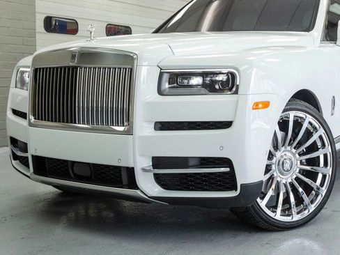 Used 2022 Rolls-Royce Cullinan w/ Cullinan Package AWD/4WD image 20