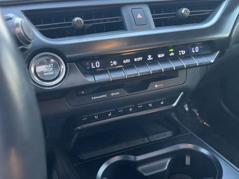 Used 2019 Lexus UX 200 w/ Premium Package image 26