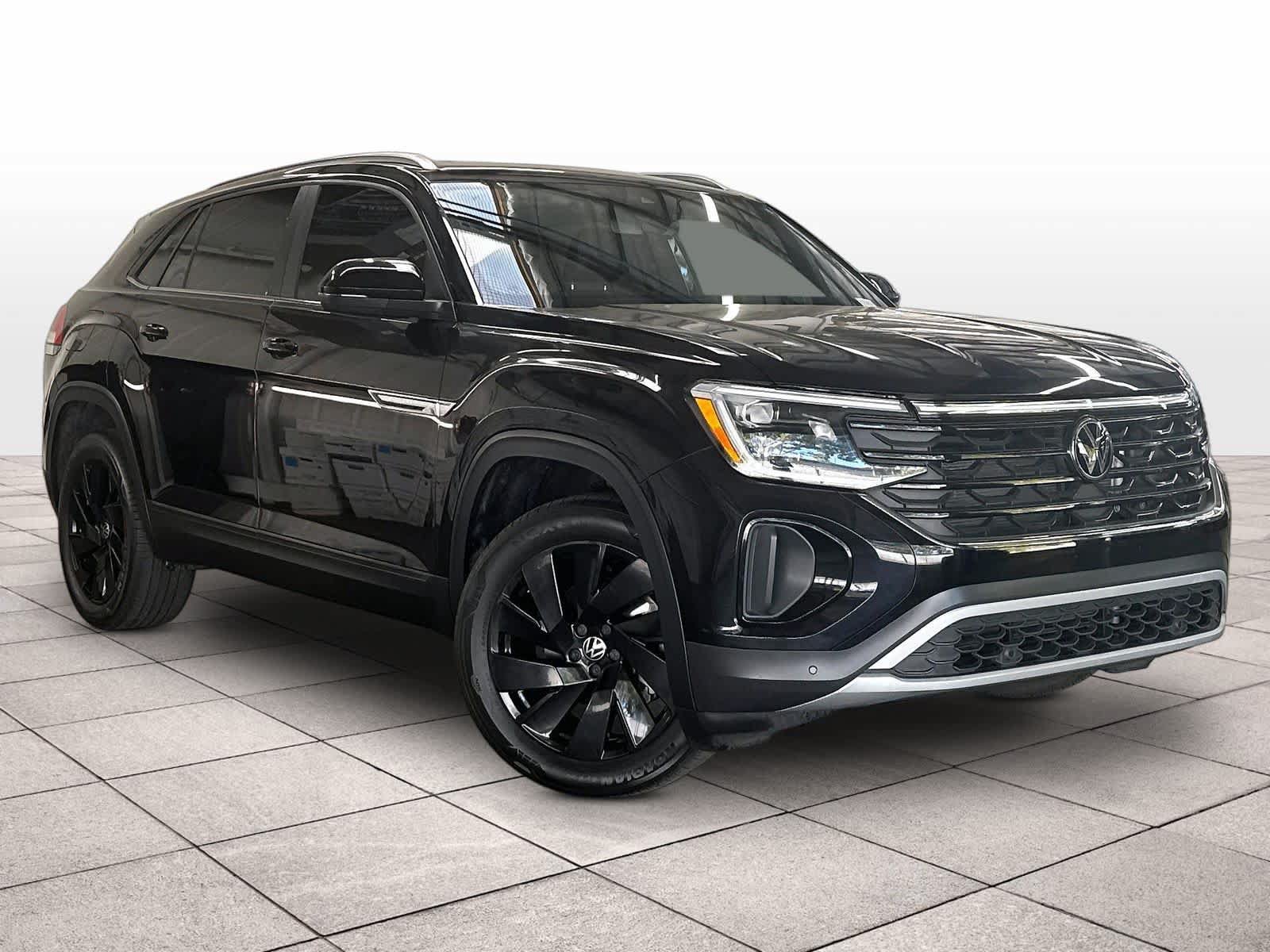 Used 2024 Volkswagen Atlas Cross Sport SE w/ Panoramic Sunroof Package AWD/4WD image 3
