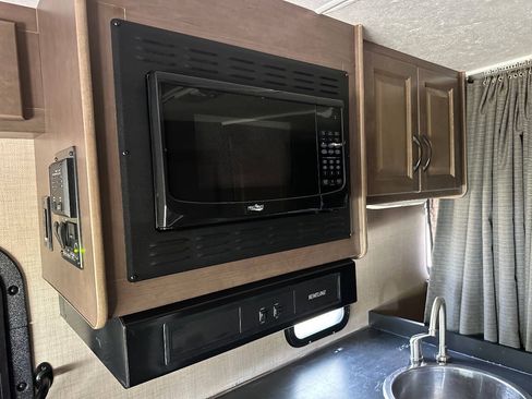 Used 2017 Ford E-350 and Econoline 350 Super Duty w/ Motorhome Prep Package RWD image 20