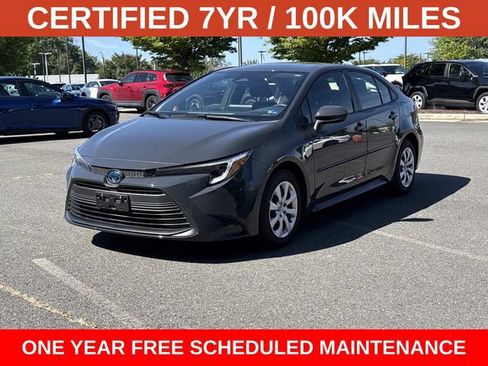 Used 2025 Toyota Corolla LE w/ Convenience Package FWD image 5