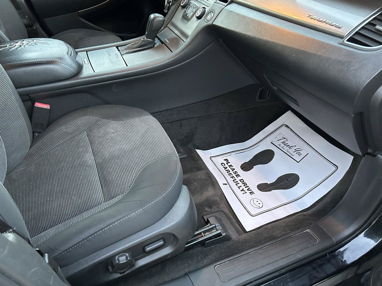 Used 2013 Ford Taurus SEL FWD image 12
