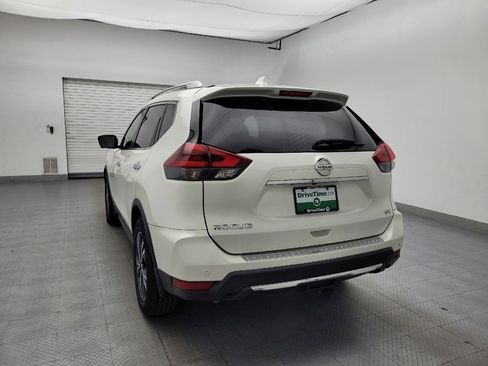 Used 2019 Nissan Rogue SV w/ Premium Package image 6