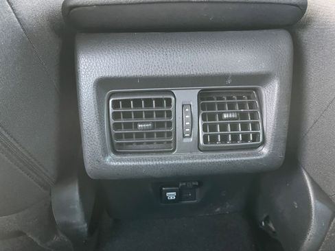 Used 2025 Toyota Camry LE image 23