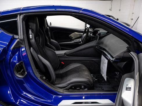 Used 2025 Chevrolet Corvette Z06 w/ Battery Protection Package image 40