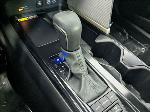Certified 2025 Toyota Camry SE w/ Multimedia Upgrade Package FWD image 25