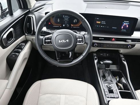 New 2025 Kia Sorento S w/ Panoramic Sunroof Package FWD image 26
