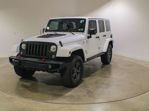 Used 2018 Jeep Wrangler Unlimited Rubicon AWD/4WD image 1