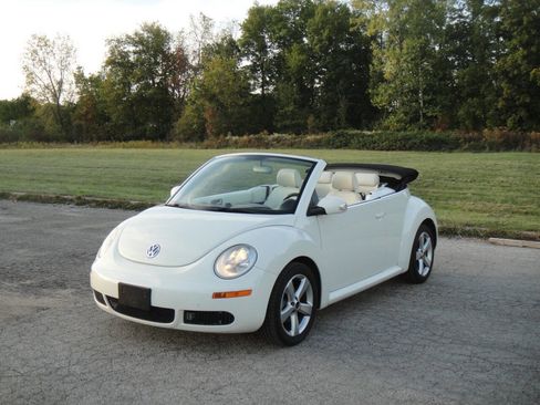 Used 2007 Volkswagen Beetle Triple White Edition image 12