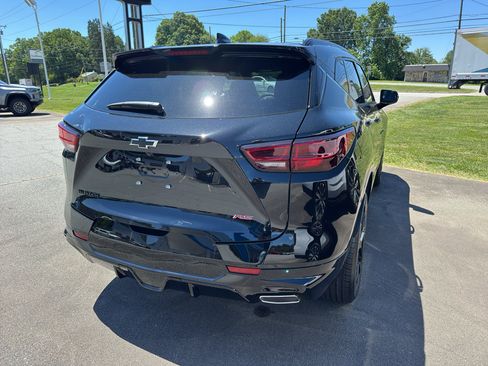 New 2026 Chevrolet Blazer RS w/ LPO, Floor Liner Package FWD image 5