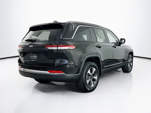 Used 2023 Jeep Grand Cherokee 4WD 4xe w/ Luxury Tech Group II image 9