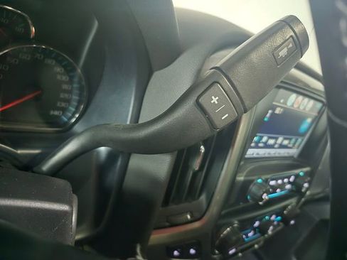 Used 2018 Chevrolet Silverado 1500 LT w/ All Star Edition image 22