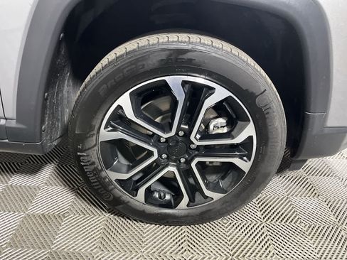 Used 2023 Jeep Compass Limited AWD/4WD image 10