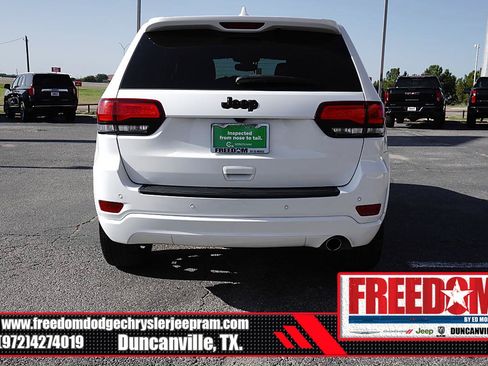Certified 2020 Jeep Grand Cherokee Altitude RWD image 4