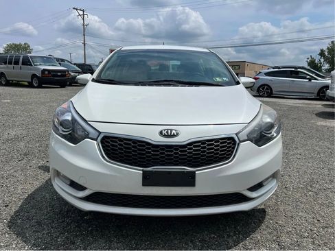 Used 2016 Kia Forte LX image 2